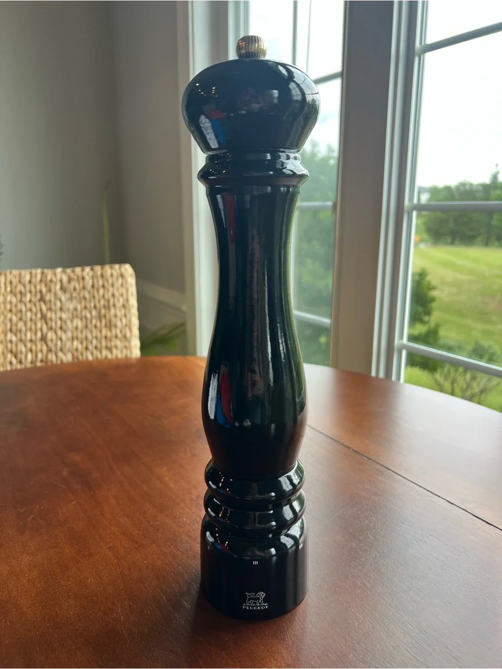 Peugeot Paris U'Select Pepper Mill, 13.35 total Inches tall, Black Lacquer